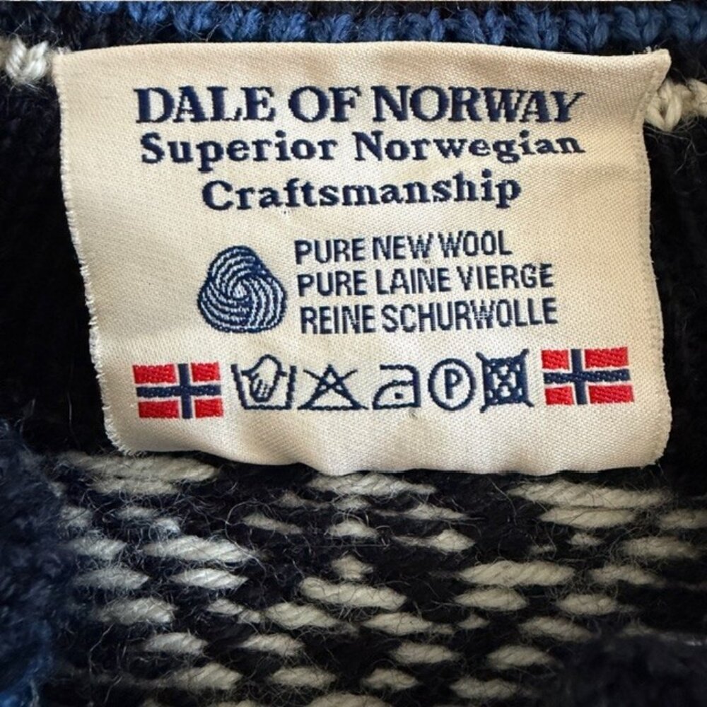 Vintage Dale of Norway Wool Sweater Norwegian Pullover Sweater Ivory Medium - Picture 16 of 16